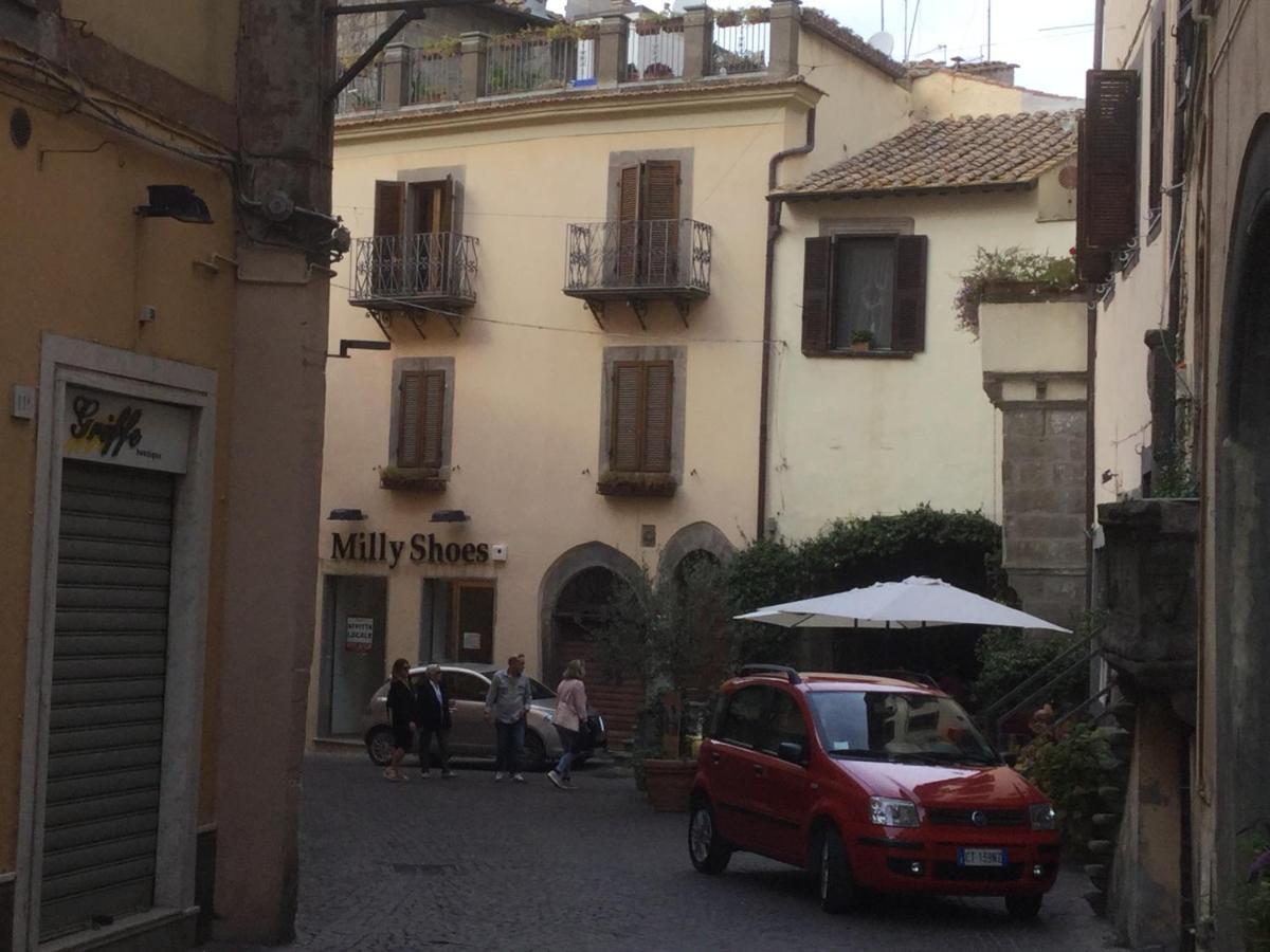 Viterbo Centro Casa Surina Apartment Luaran gambar